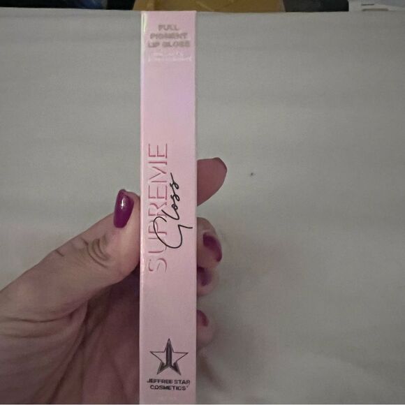 NIB‎ Jeffree Star Supreme Gloss Shade Red Affair - Picture 4 of 5